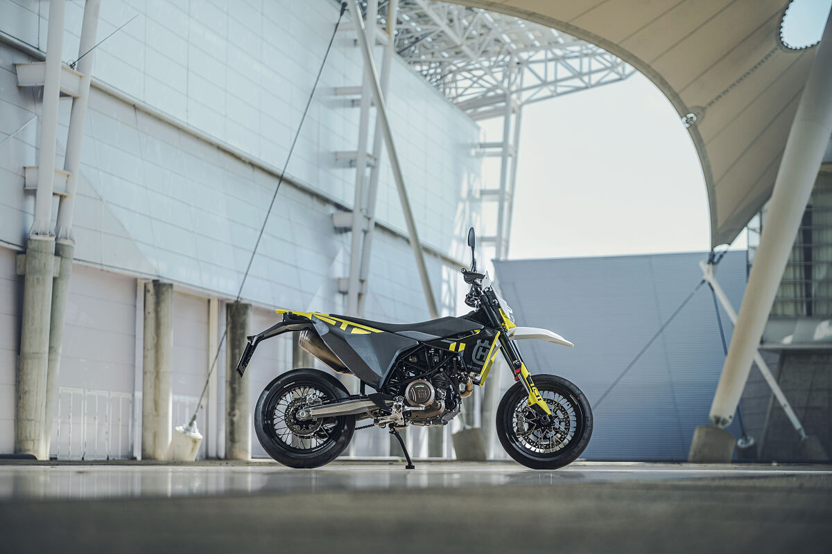 701 Supermoto
