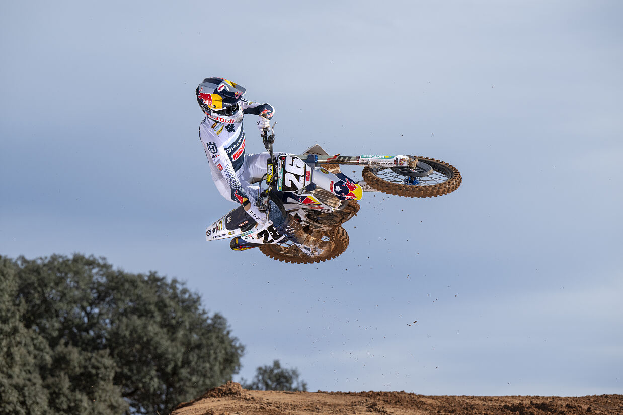 02_Liam Everts_Nestaan Husqvarna_FC250_MX2_2026 (10)