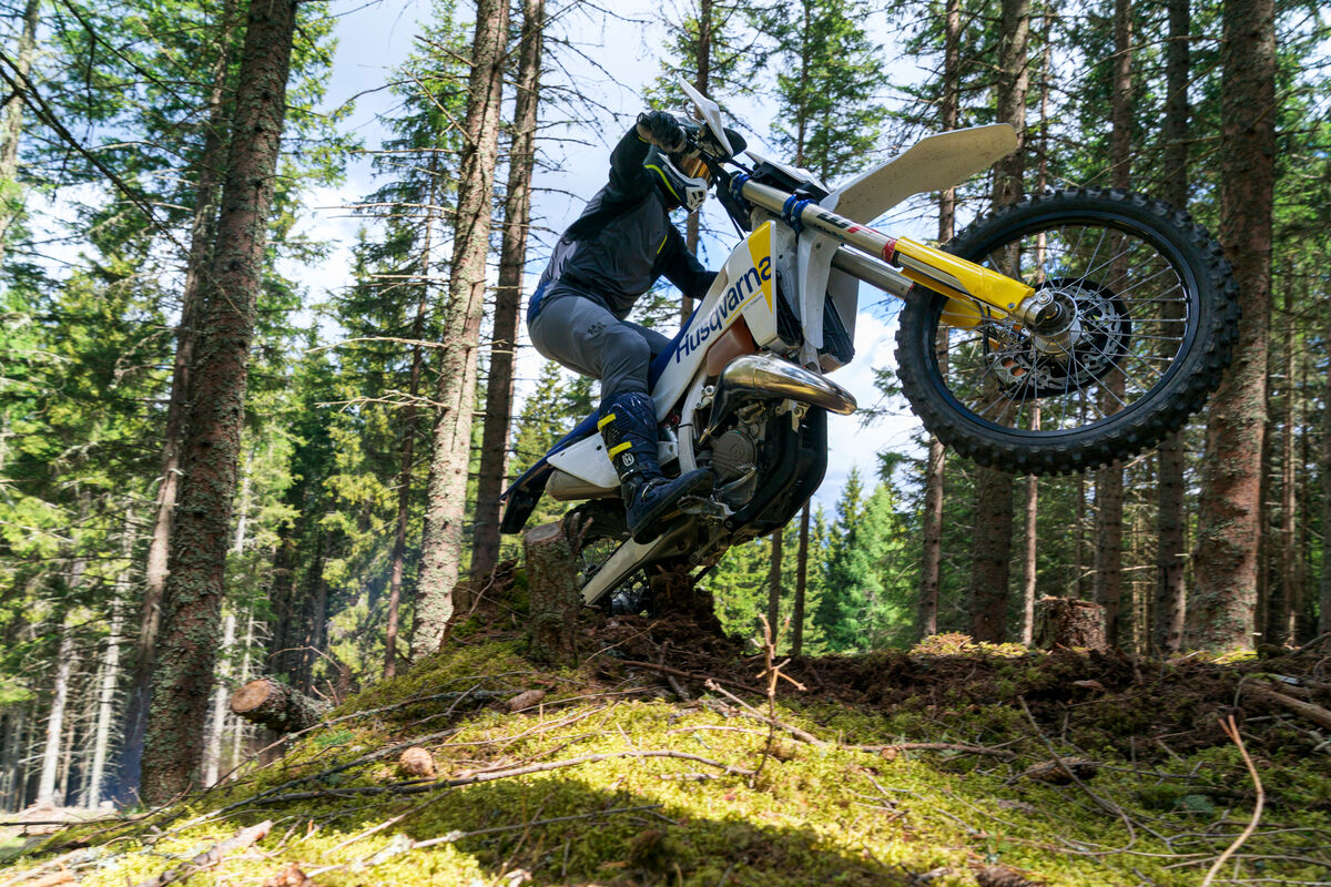 204605_TE 150 2027_Action