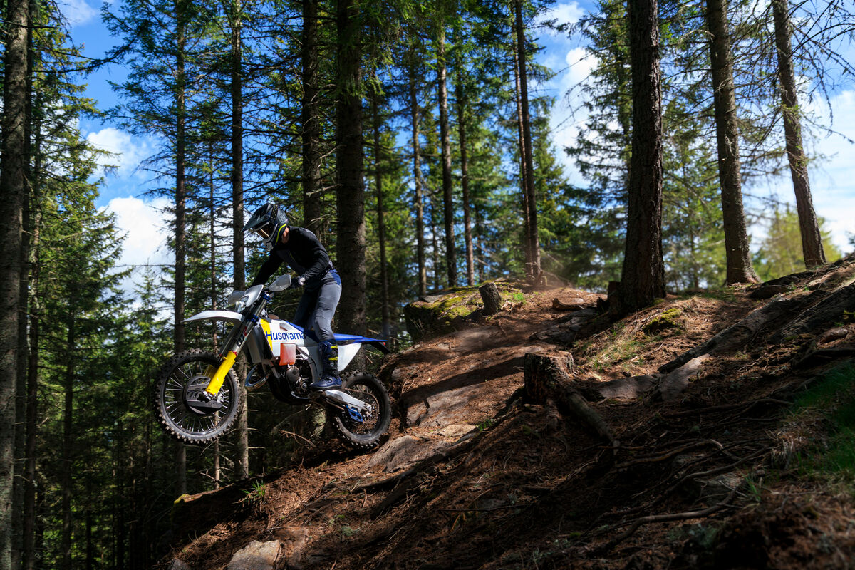 204601_TE 150 2027_Action