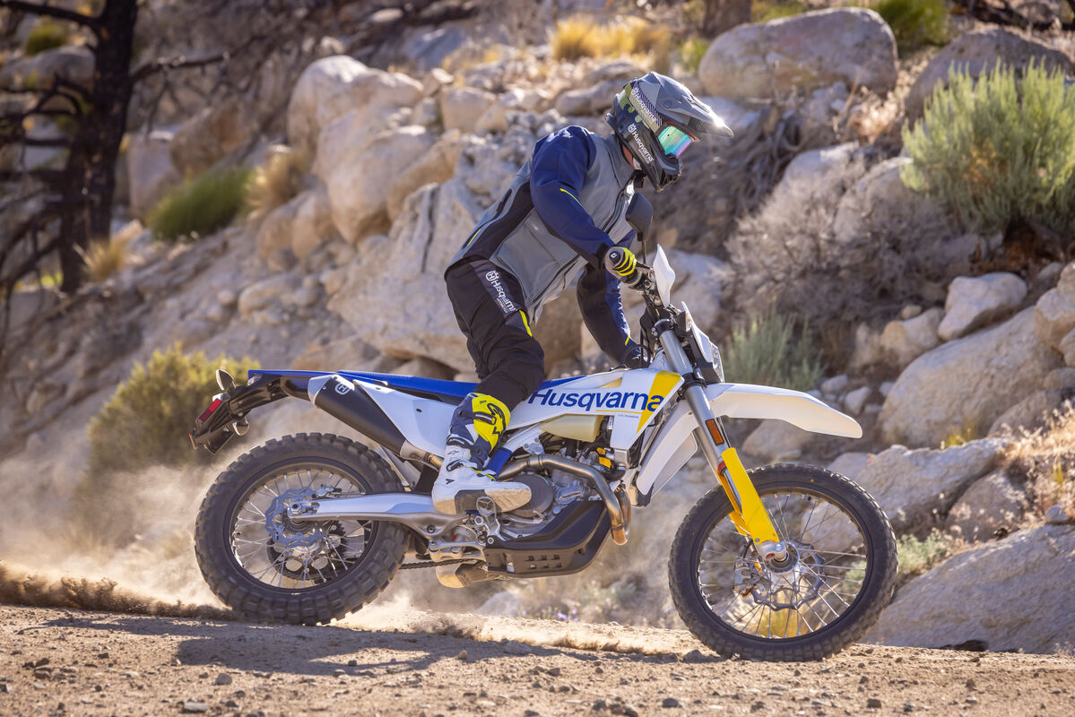 205848_FE 501s 2027_US_Action