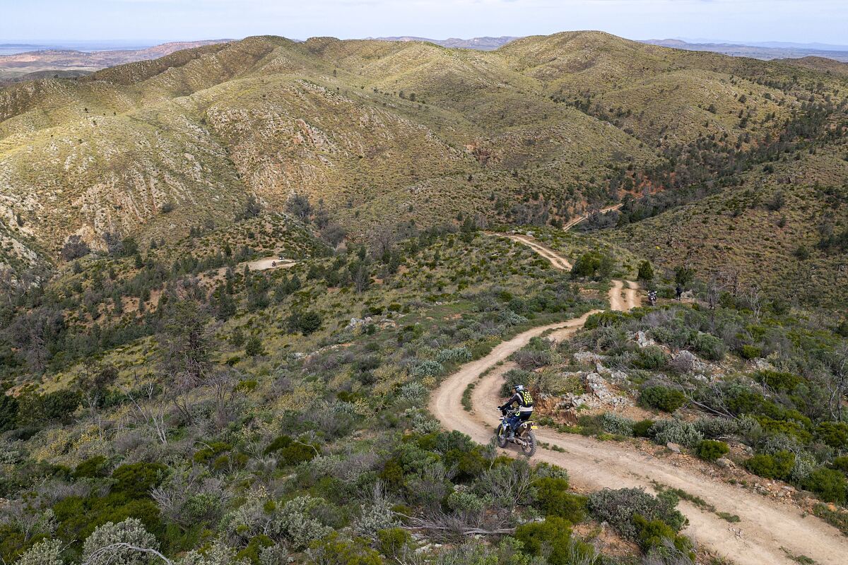 2026-Husqvarna-Trek-Flinders-Ranges