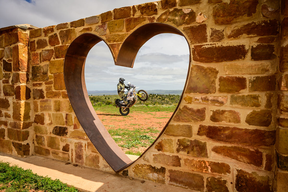 2026-Husqvarna-Trek-Flinders-Ranges