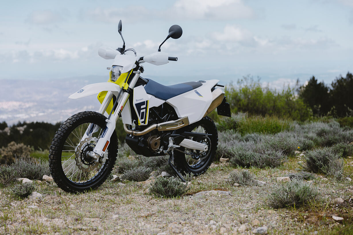 190235_701 Enduro 2026