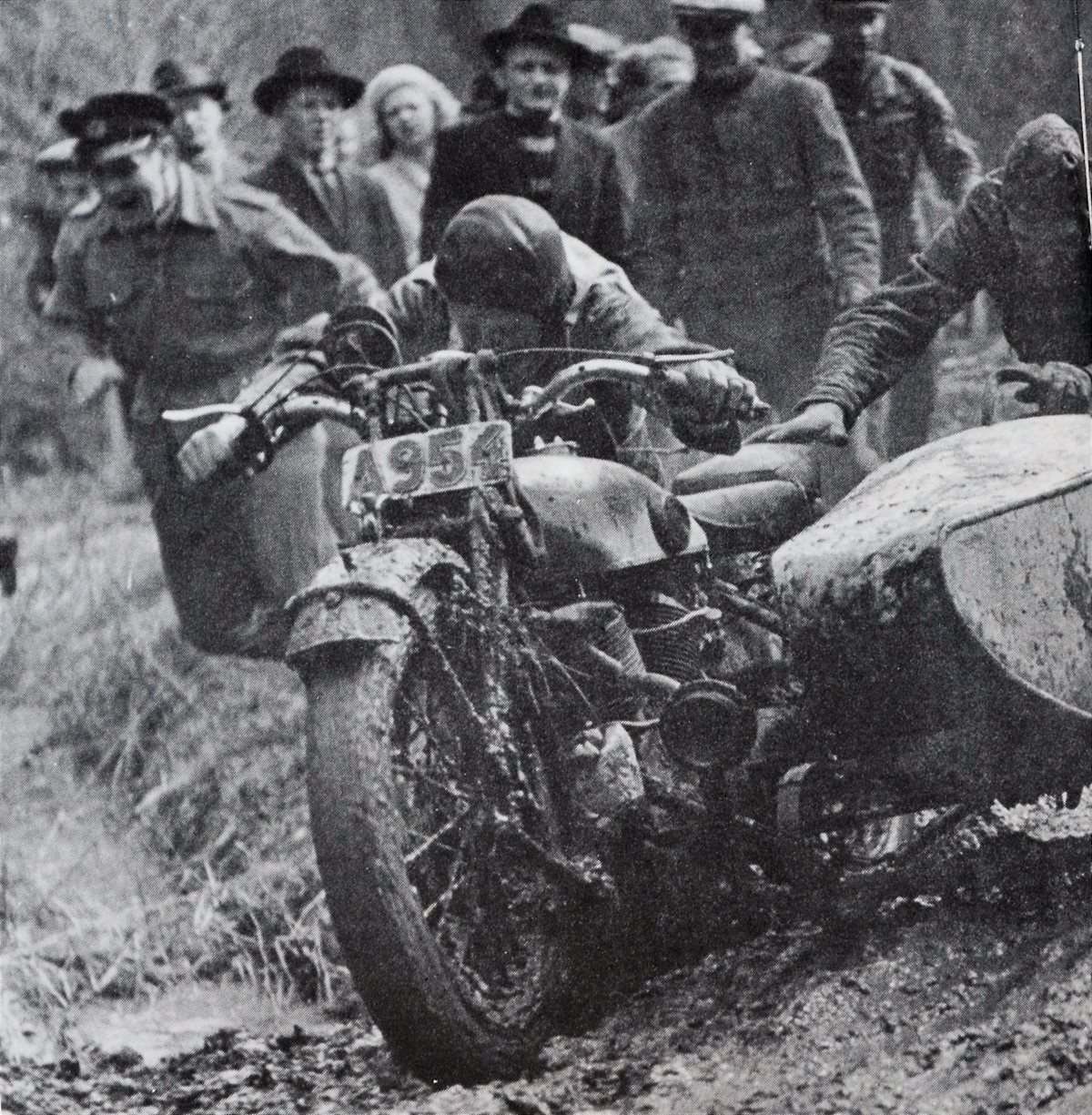 Hard conditions at motoring six-days event- 50´s