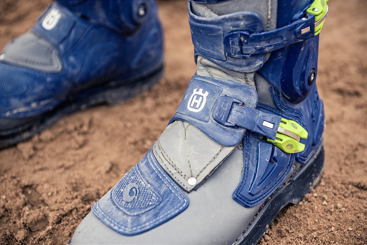 KIDS FLAME BOOTS