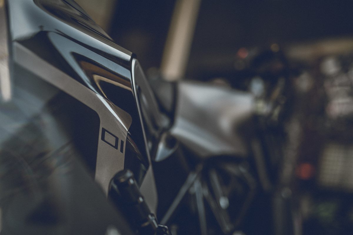 57944_Svartpilen 701 Style