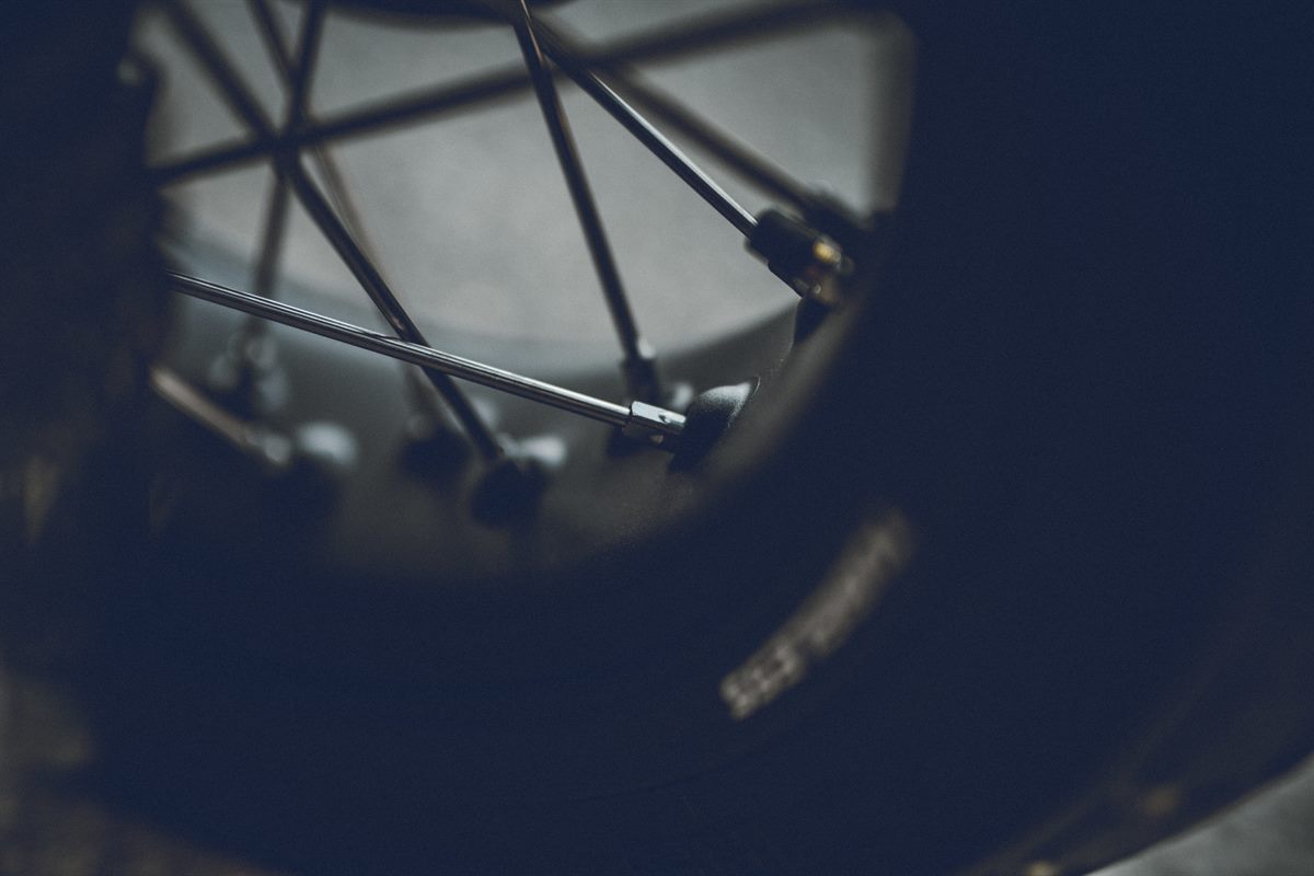 57949_Svartpilen 701 Style