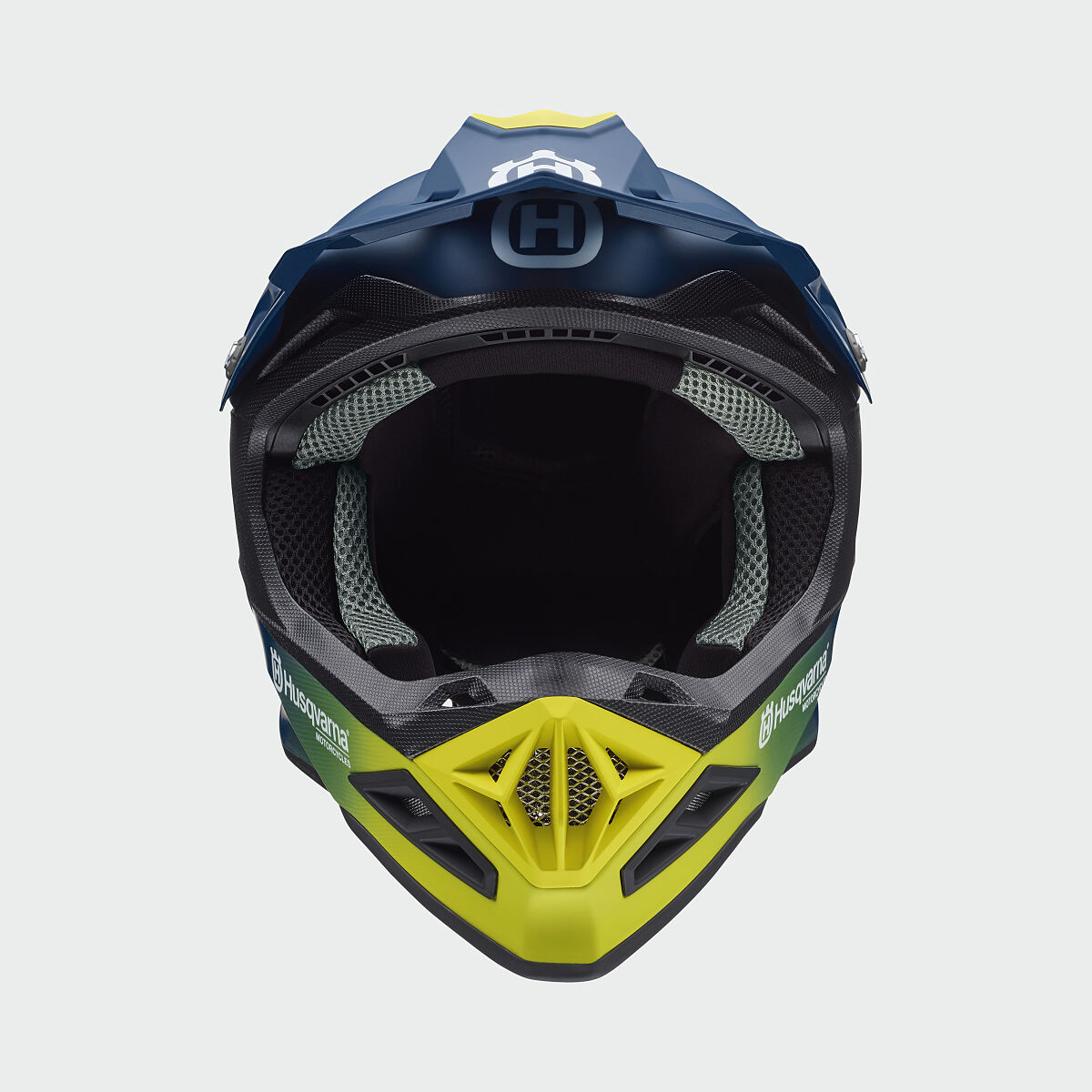 KIDS RAILED HELMET  (2)