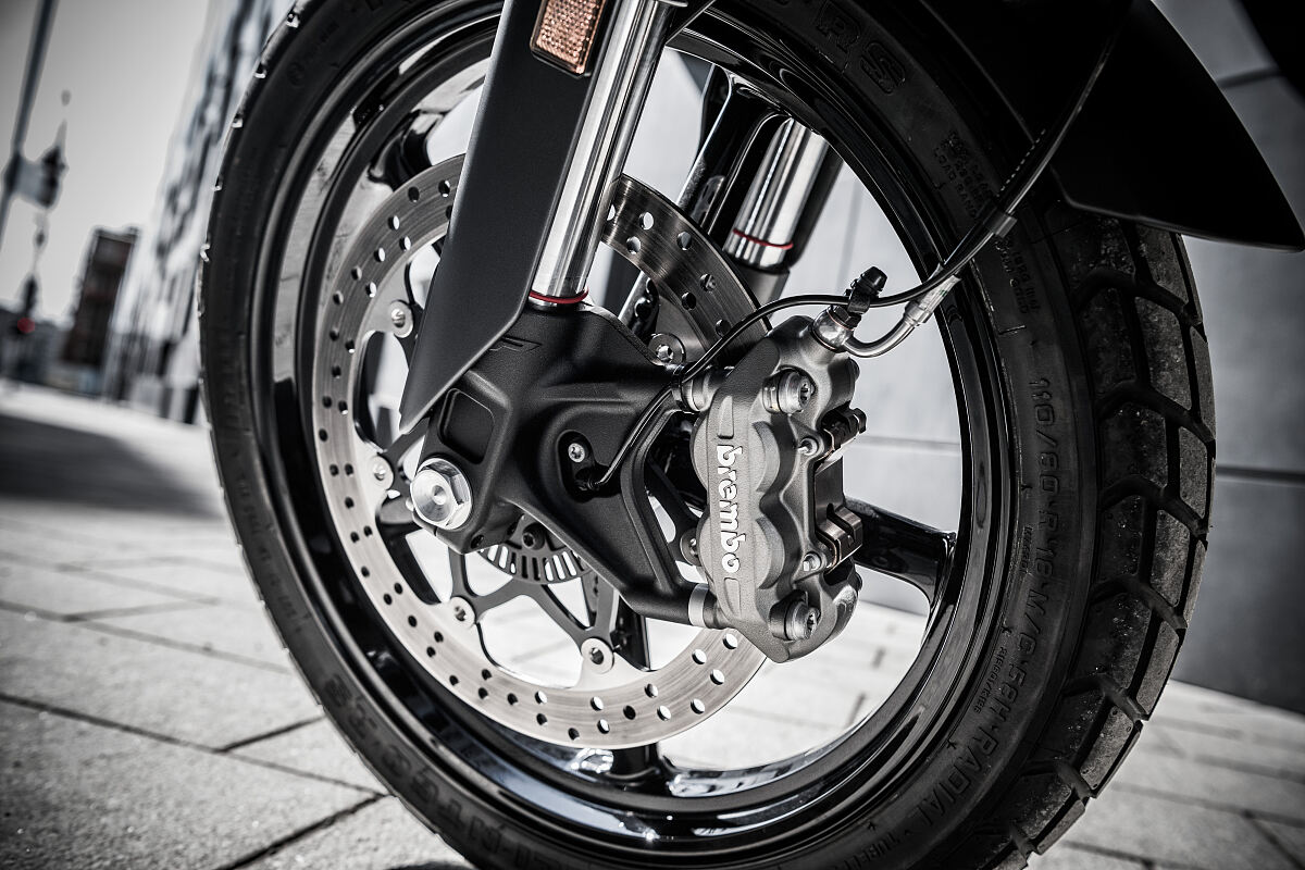 SVARTPILEN 701_DETAILS (6)