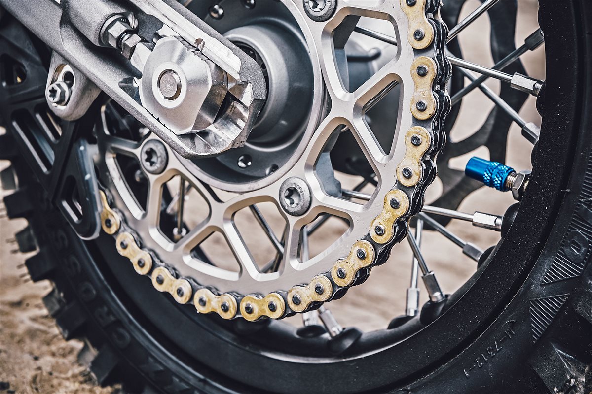 Husqvarna Motorcycles - Accessories MY20 (1)