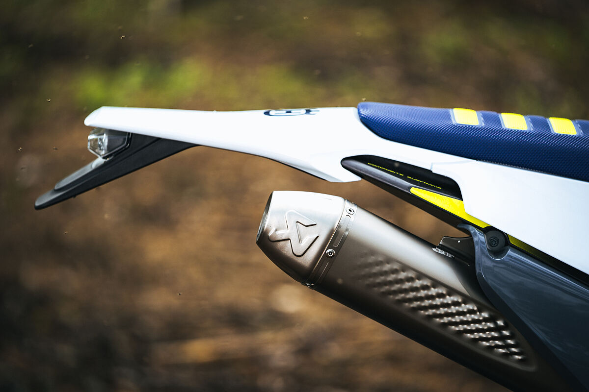 AKRAPOVIC_SLIP ON LINE - Detail