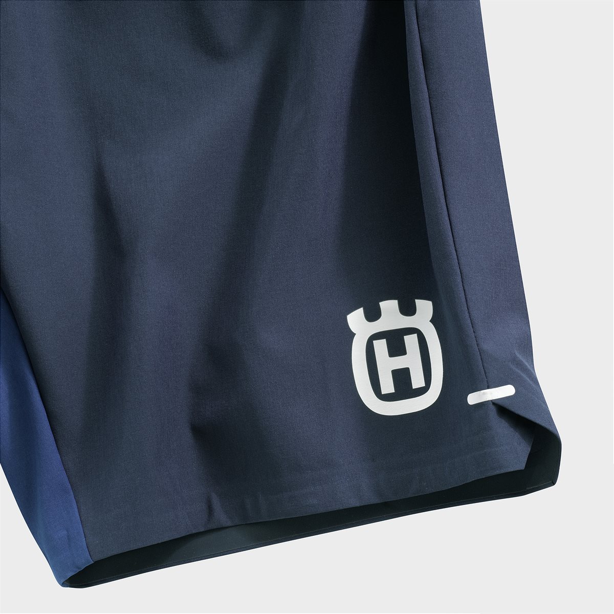 ACCELERATE SHORTS (4)