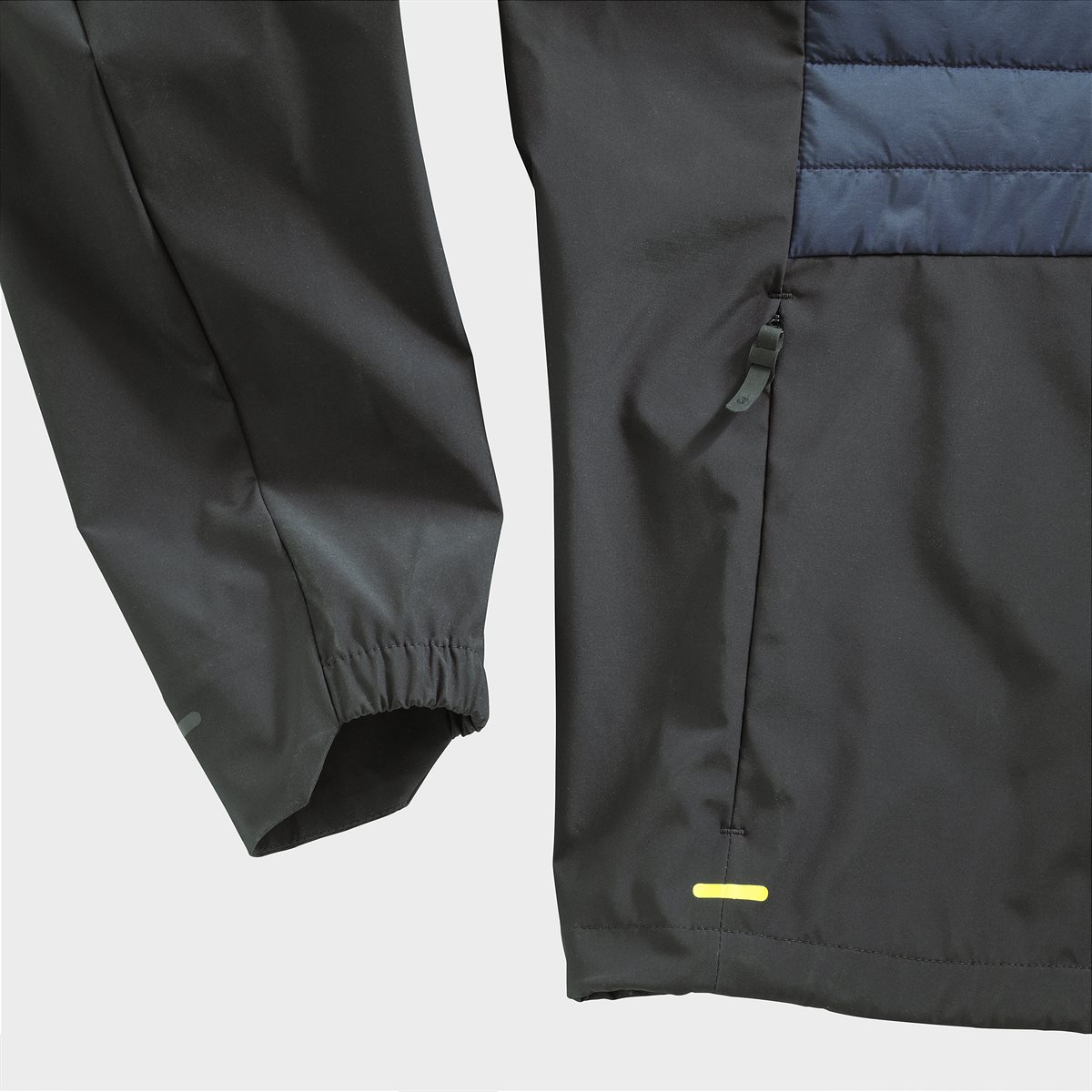 REMOTE HYBRID JACKET (4)
