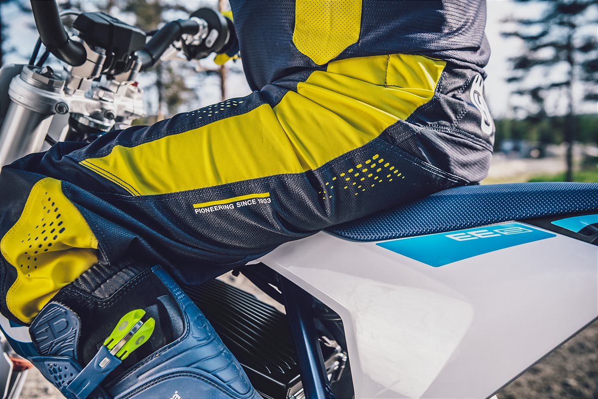 Husqvarna Functional Clothing MY 2020 (5)