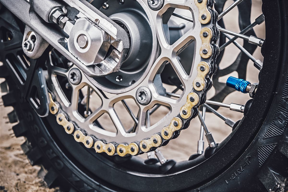 Husqvarna Motorcycles - Accessories MY20 (1)