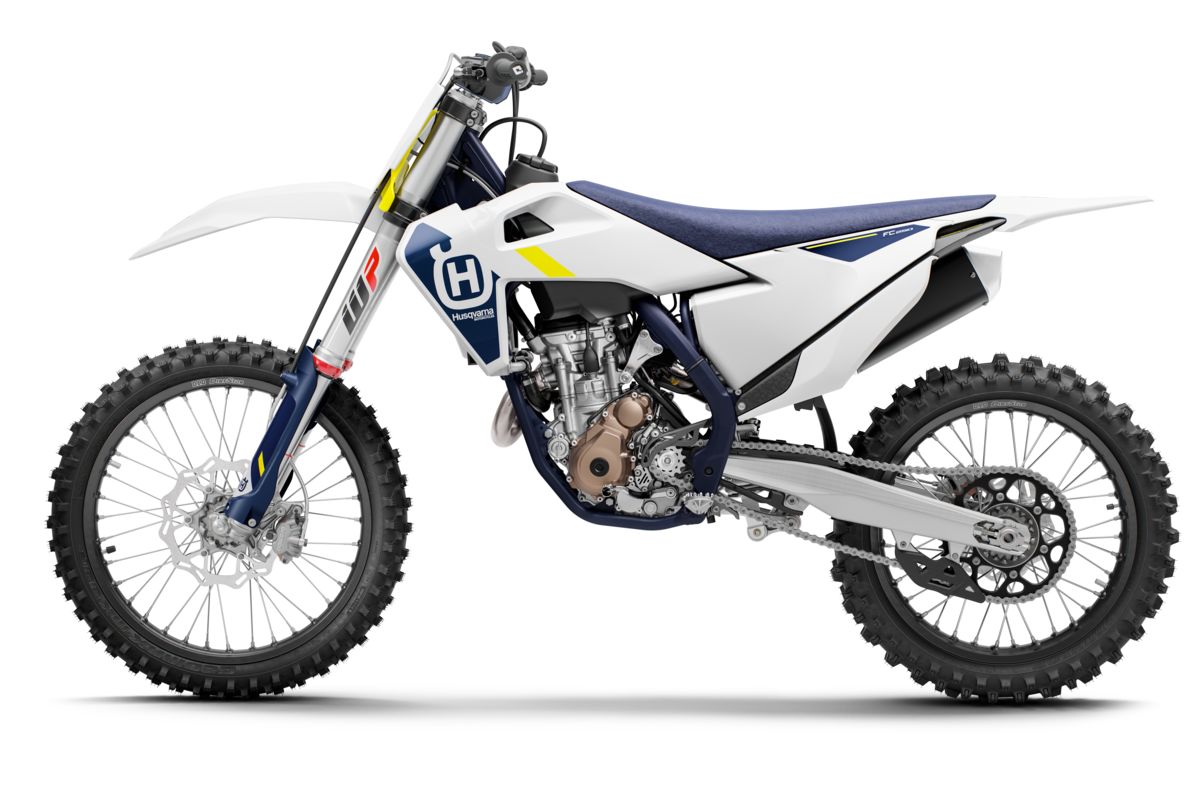 87242_FC 250 MY22 90-left