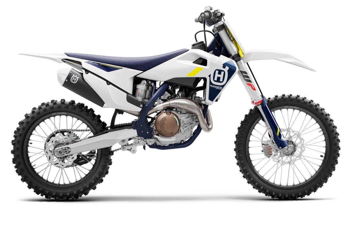 87255_FC 450 MY22 90-right