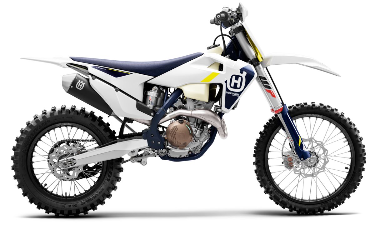 87263_FX 350 MY22 90-Right