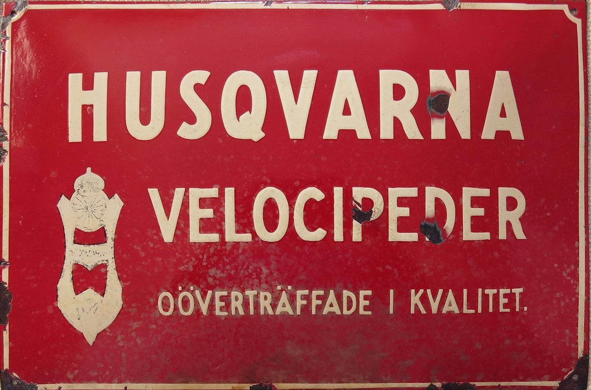 Husqvarna Velocipedes sign