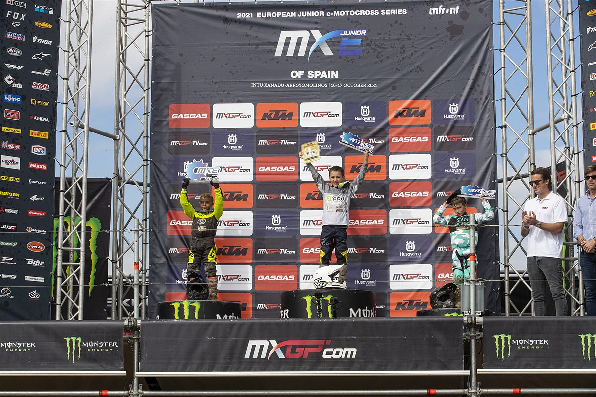 2021 European Junior E-Motocross Series podium