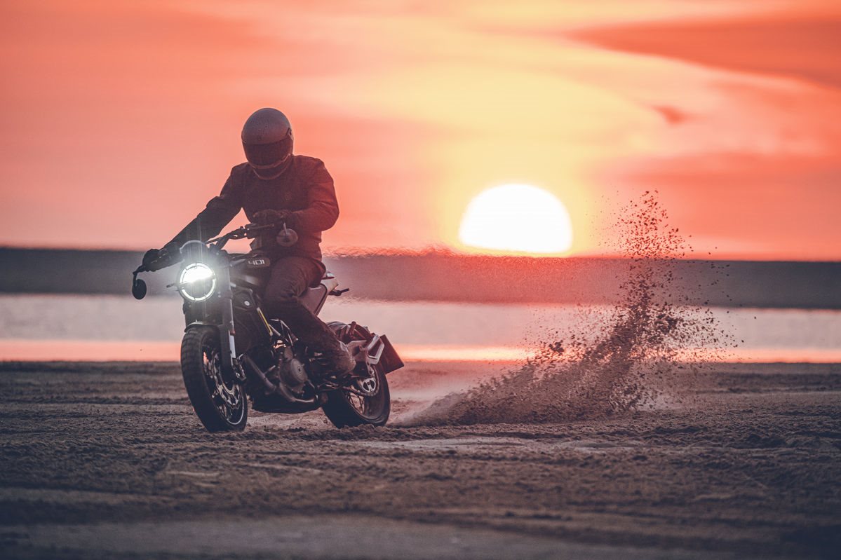 2022 Svartpilen 401