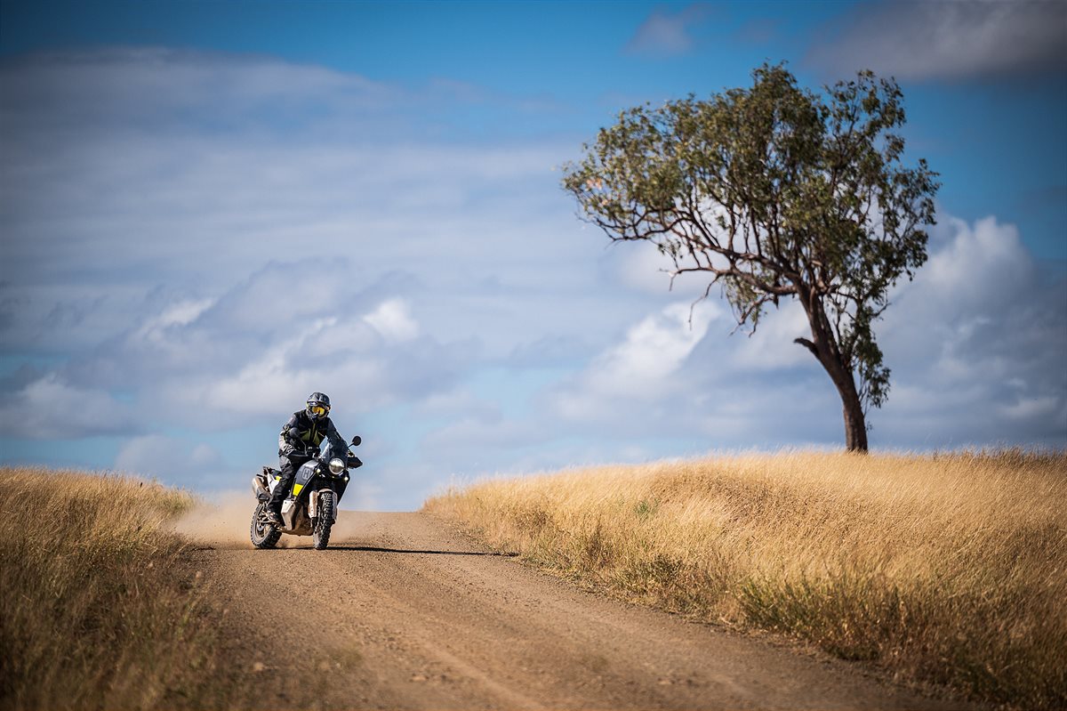 2022-Husky-Trek-Queensland-Country