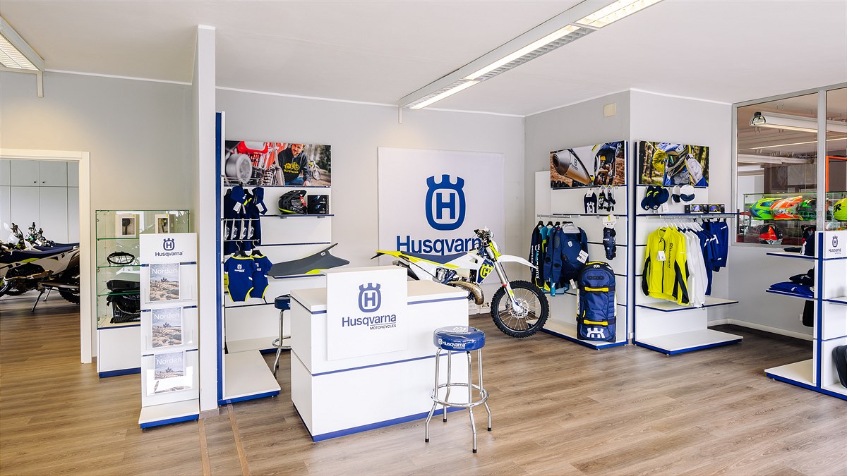 ftfoto-husqvarna-negozio-albavilla-0180-3166