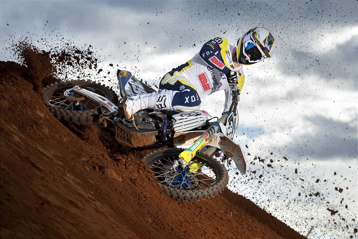 NESTAAN HUSQVARNA FACTORY RACING COMPLETE 2023 TEAM BY SIGNING