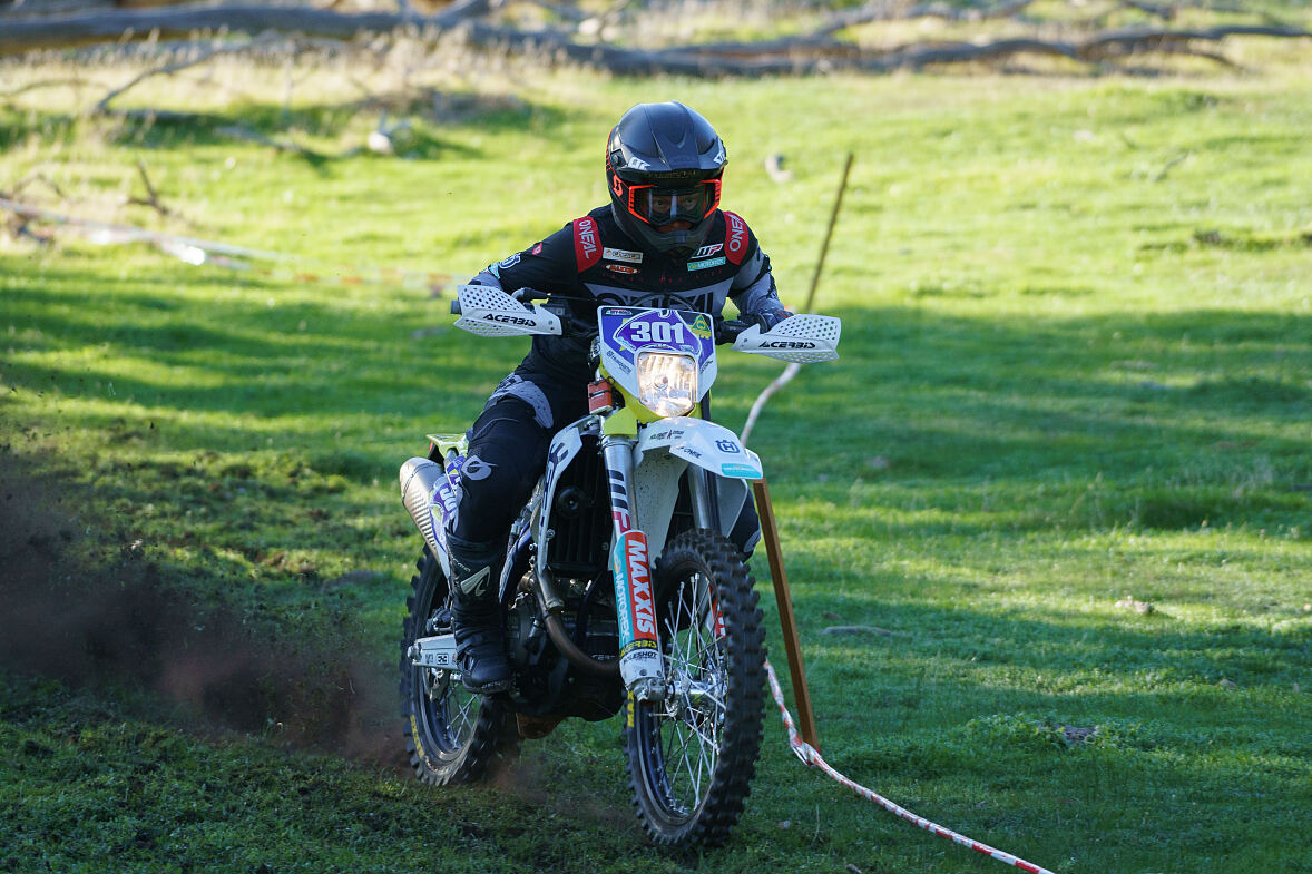 Emelie Karlsson - Husqvarna Motorcycles (02)