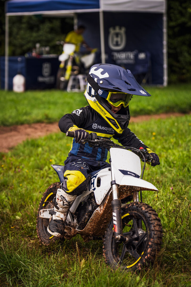 2024 Husqvarna Motorcycles EE 2