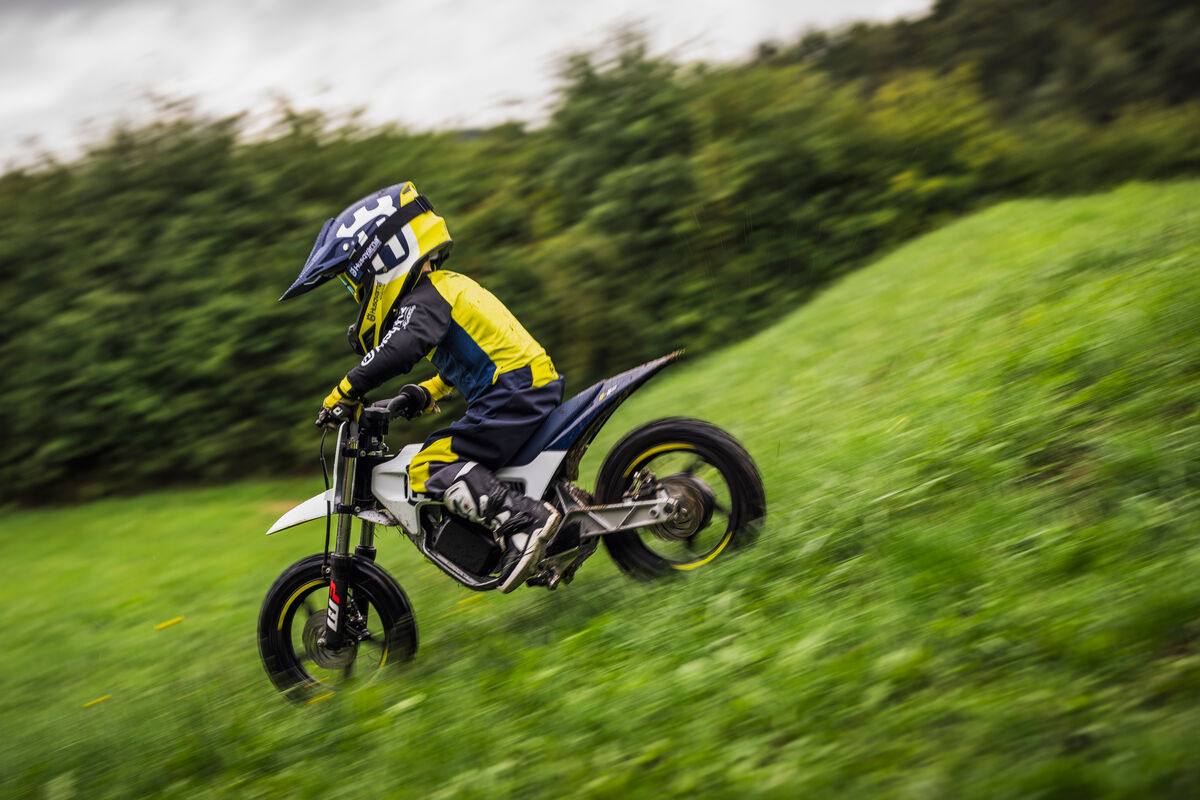 2024 Husqvarna Motorcycles EE 2