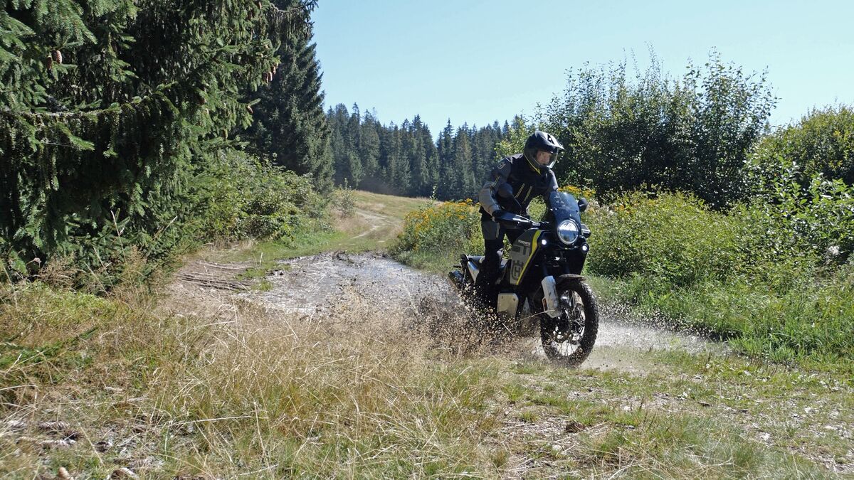 2024 Husqvarna Motorcycles Norden 901