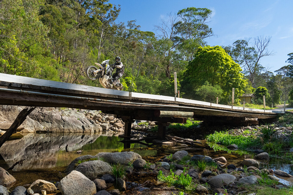 2024-Husqvarna-Trek-South-Coast