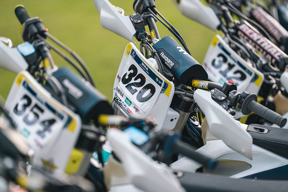 TROFEO ENDURO HUSQVARNA: LOVERE, COSTA VOLPINO E IL LAGO D’ISEO INCORNICIANO IL GRAN FINALE DI STAGIONE 2024