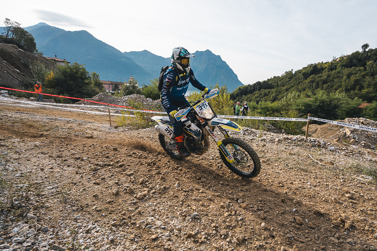 TROFEO ENDURO HUSQVARNA: LOVERE, COSTA VOLPINO E IL LAGO D’ISEO INCORNICIANO IL GRAN FINALE DI STAGIONE 2024