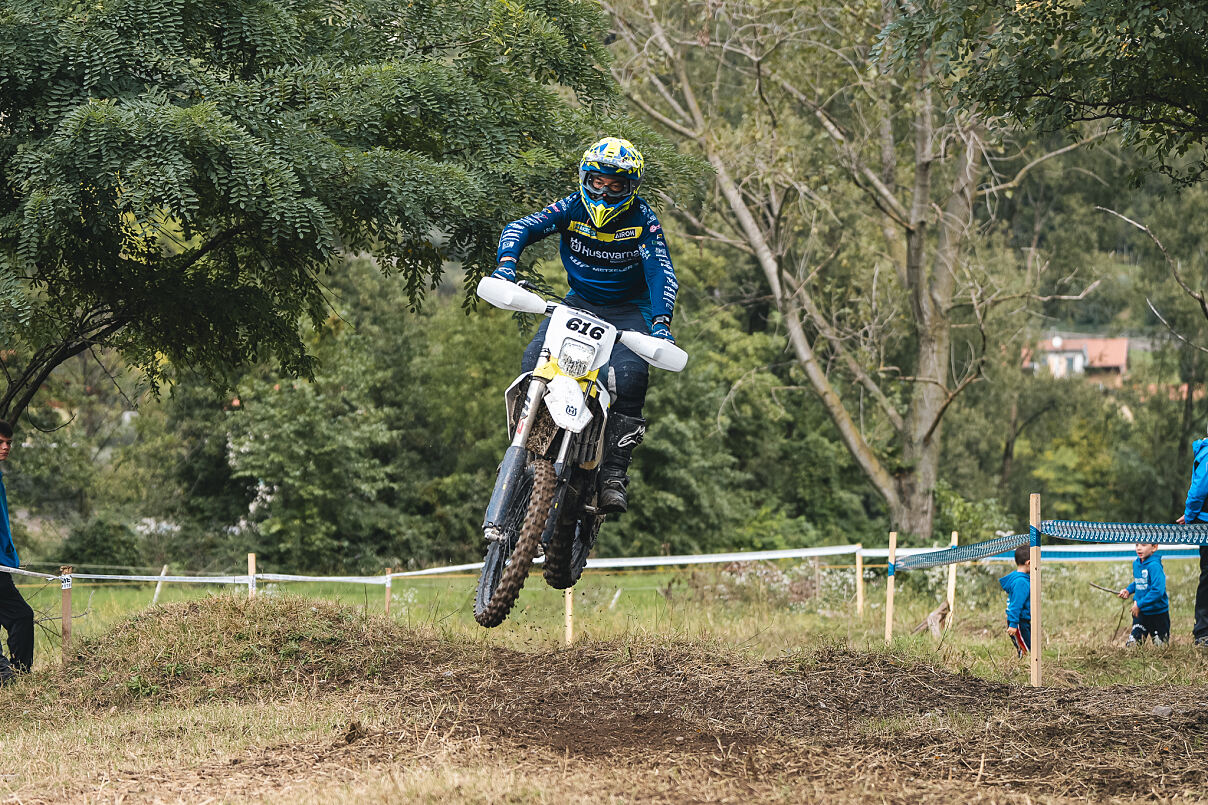 TROFEO ENDURO HUSQVARNA: LOVERE, COSTA VOLPINO E IL LAGO D’ISEO INCORNICIANO IL GRAN FINALE DI STAGIONE 2024