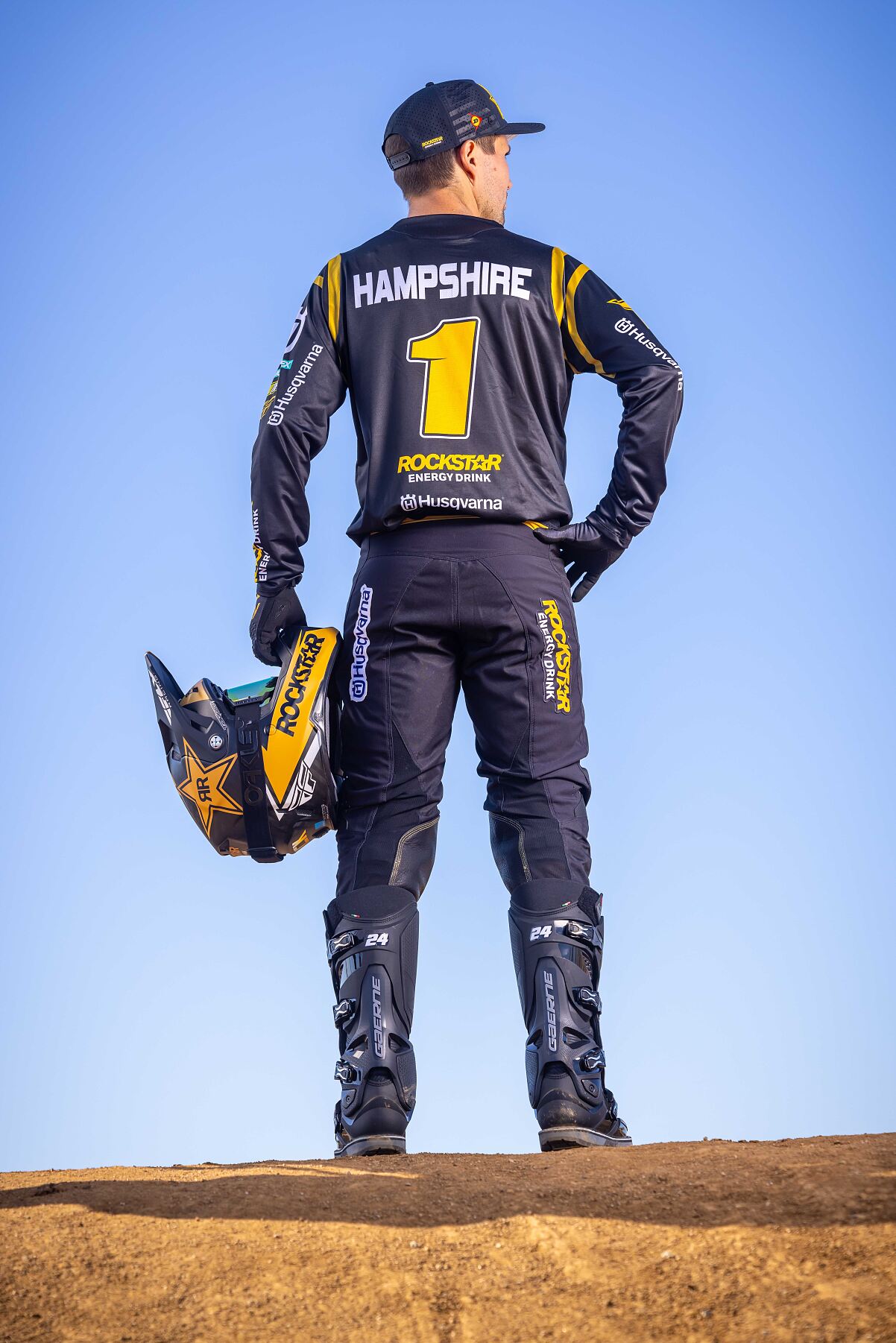 RJ Hampshire - Rockstar Energy Husqvarna Factory Racing Team 2025 (9)