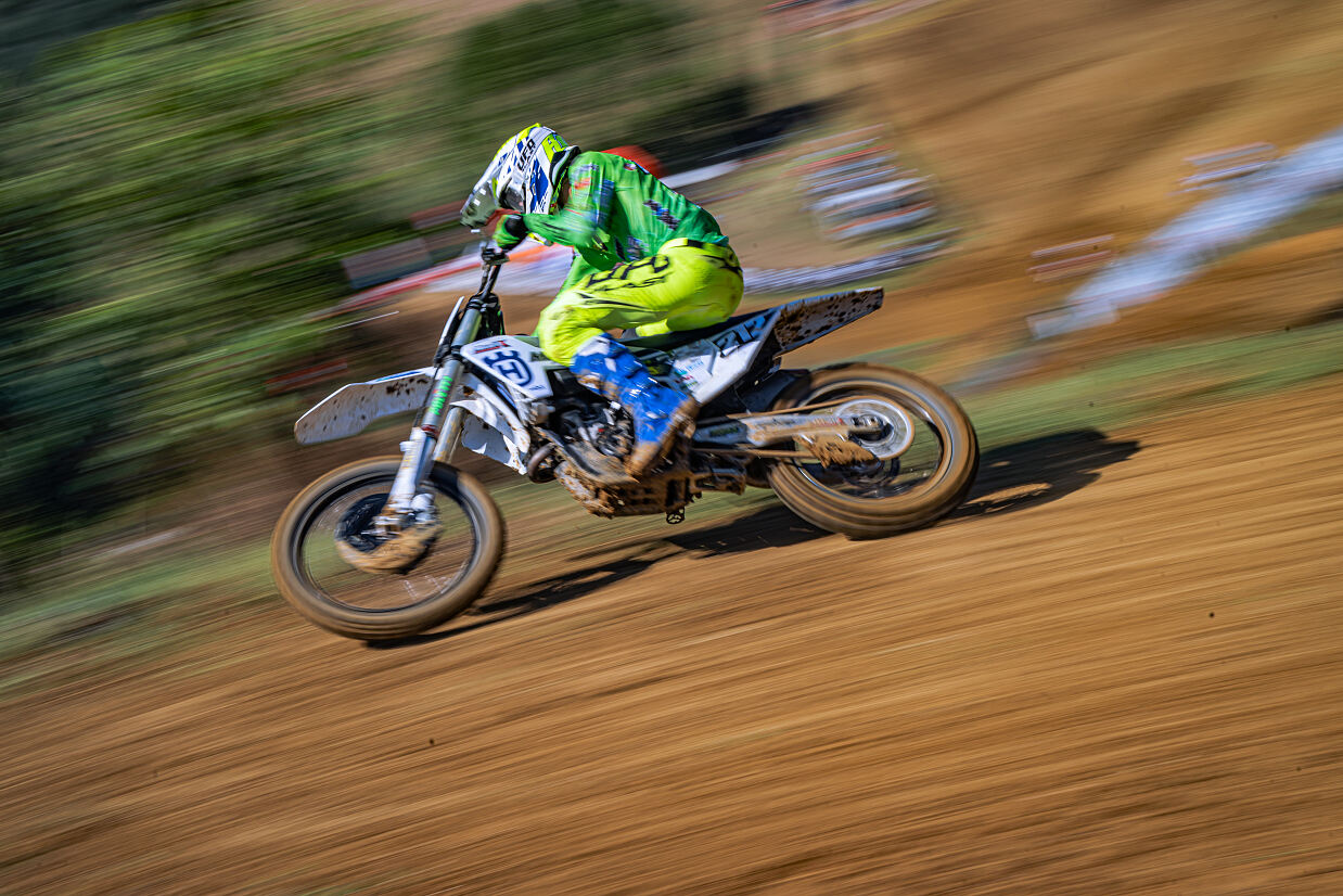 MAX BART MOTORSPORT E HUSQVARNA RINNOVANO LA COLLABORAZIONE PER IL 2025 