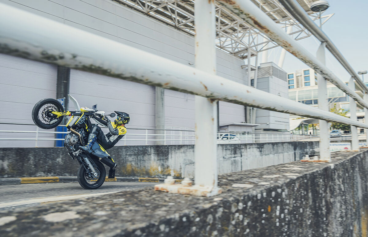 120831_701 Supermoto 2023