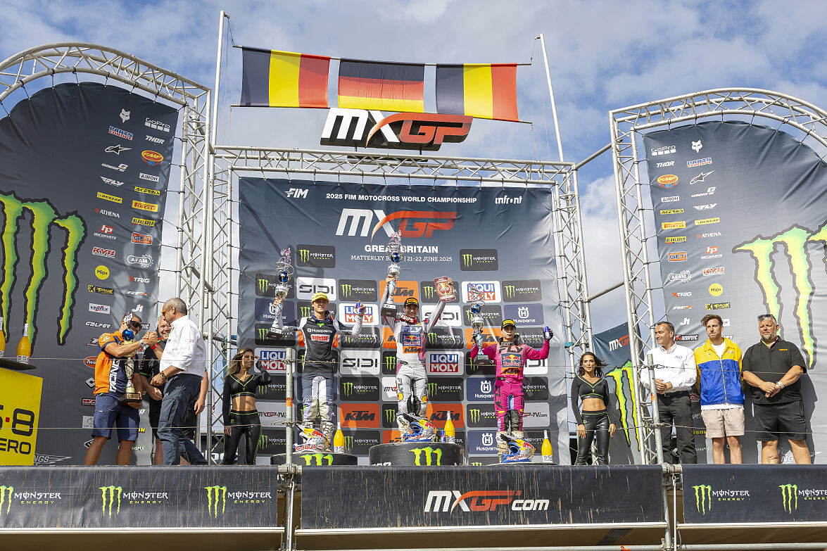 MX2podium_GreatBritain_2025_Fullspectrum_ESZ-54691
