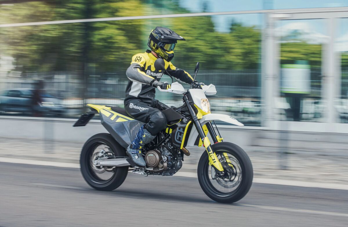 701 Supermoto