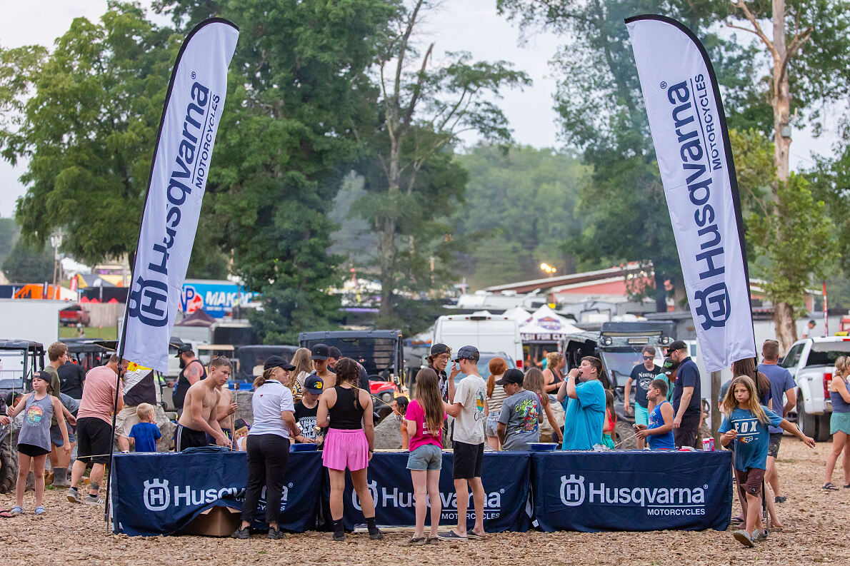 Team Husqvarna 2025 (2)