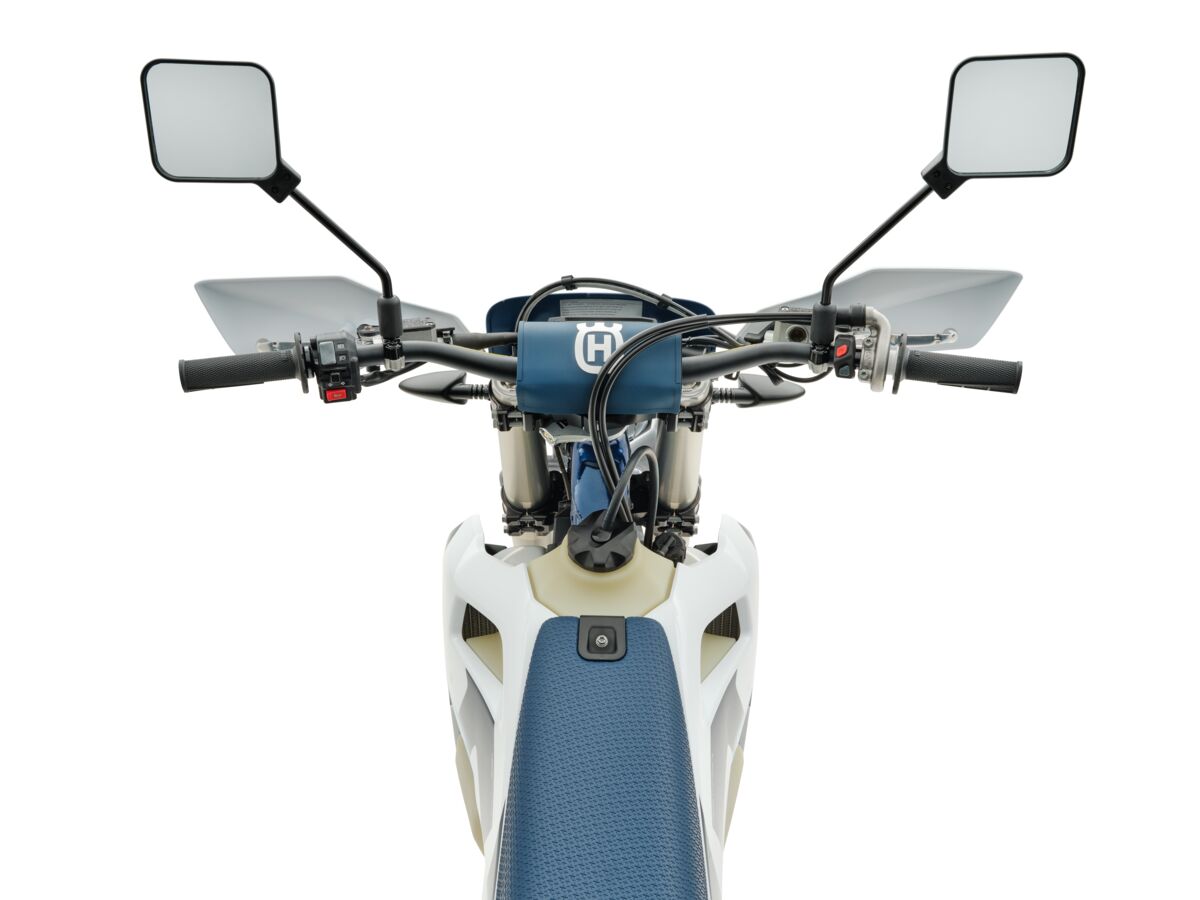 194451_FE 501s MY26 Handlebar