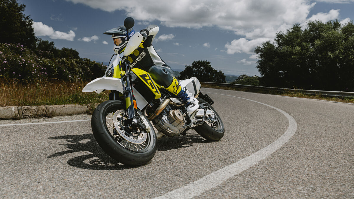 189775_701 Supermoto 2026