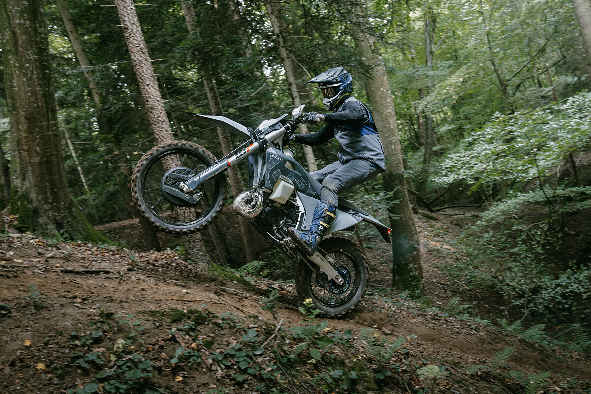 TE 300 Pro 2026_07