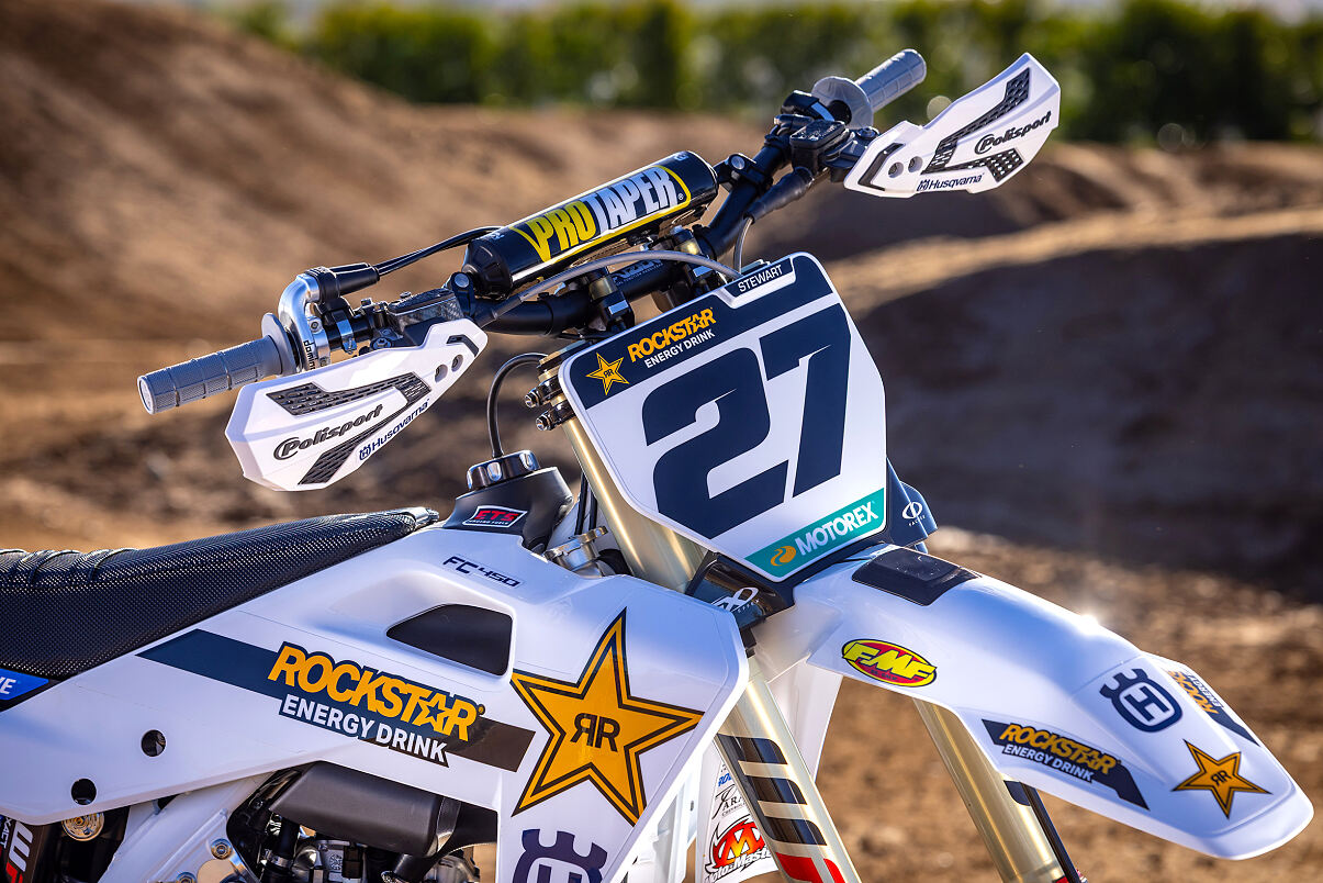 Husqvarna Factory Racing and Polisport announce new partnership for 2026