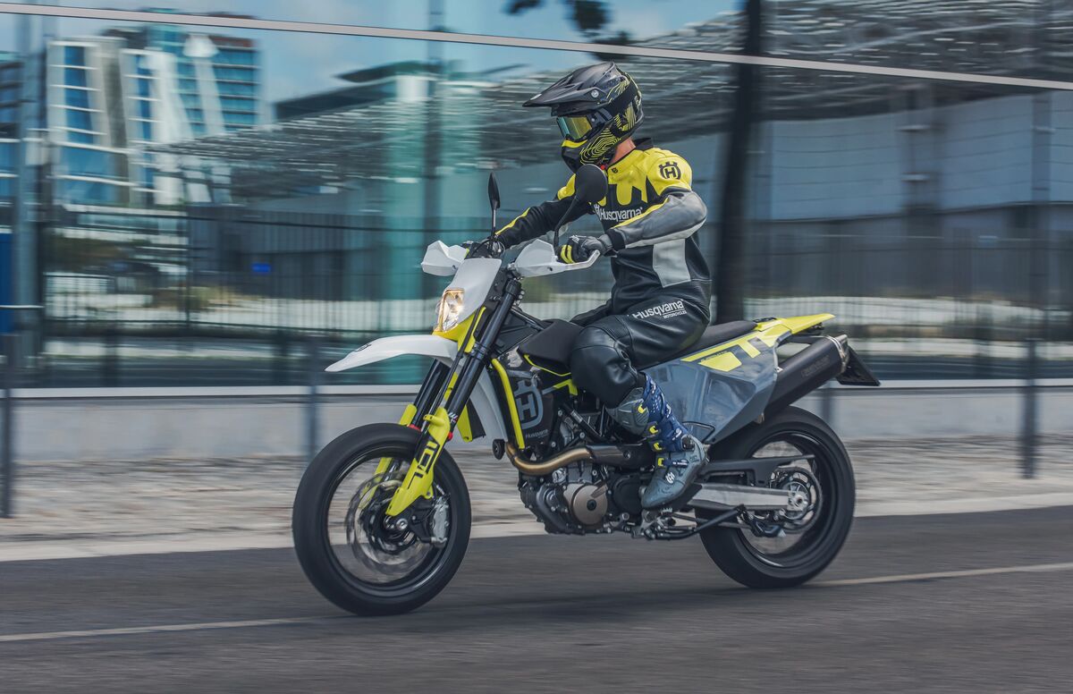 701 Supermoto