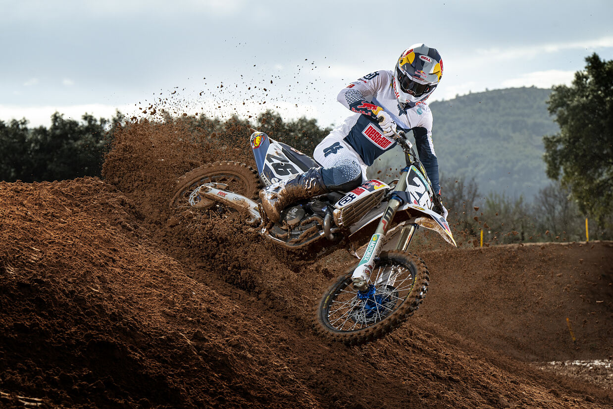 02_Liam Everts_Nestaan Husqvarna_FC250_MX2_2026 (8)
